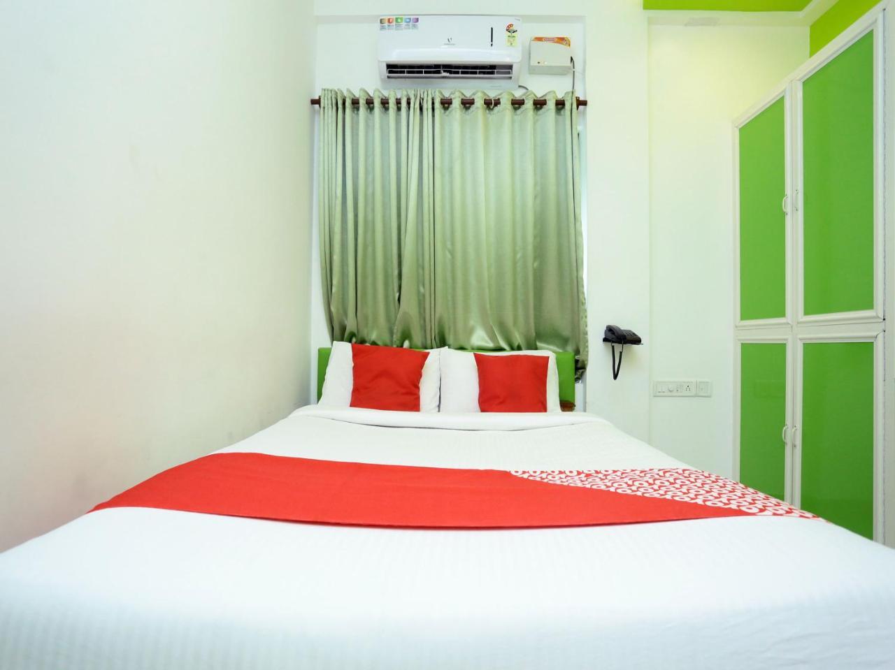 Hotel Oyo 9557 Near Kims Hospital Thiruvananthapuram Esterno foto