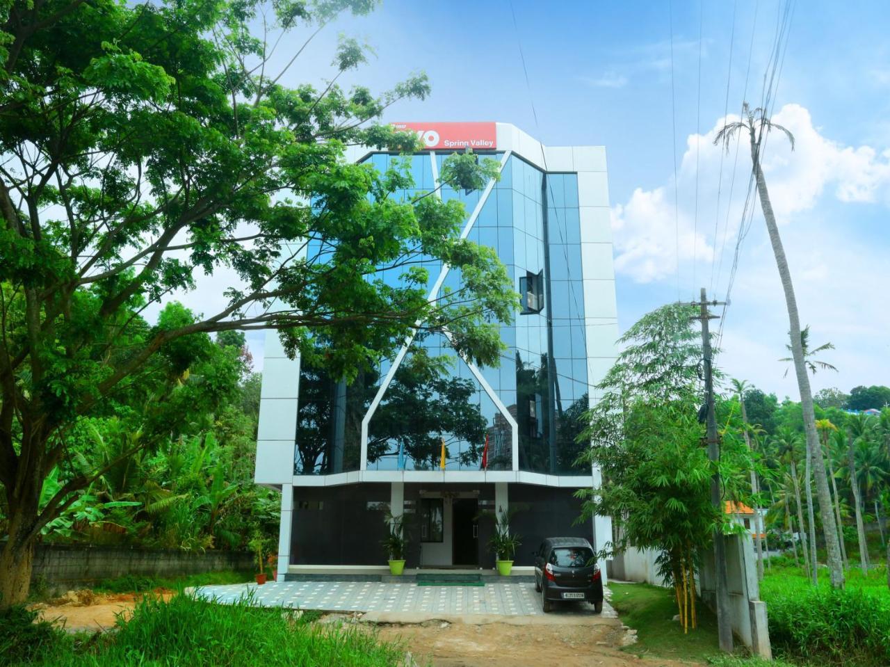 Hotel Oyo 9557 Near Kims Hospital Thiruvananthapuram Esterno foto